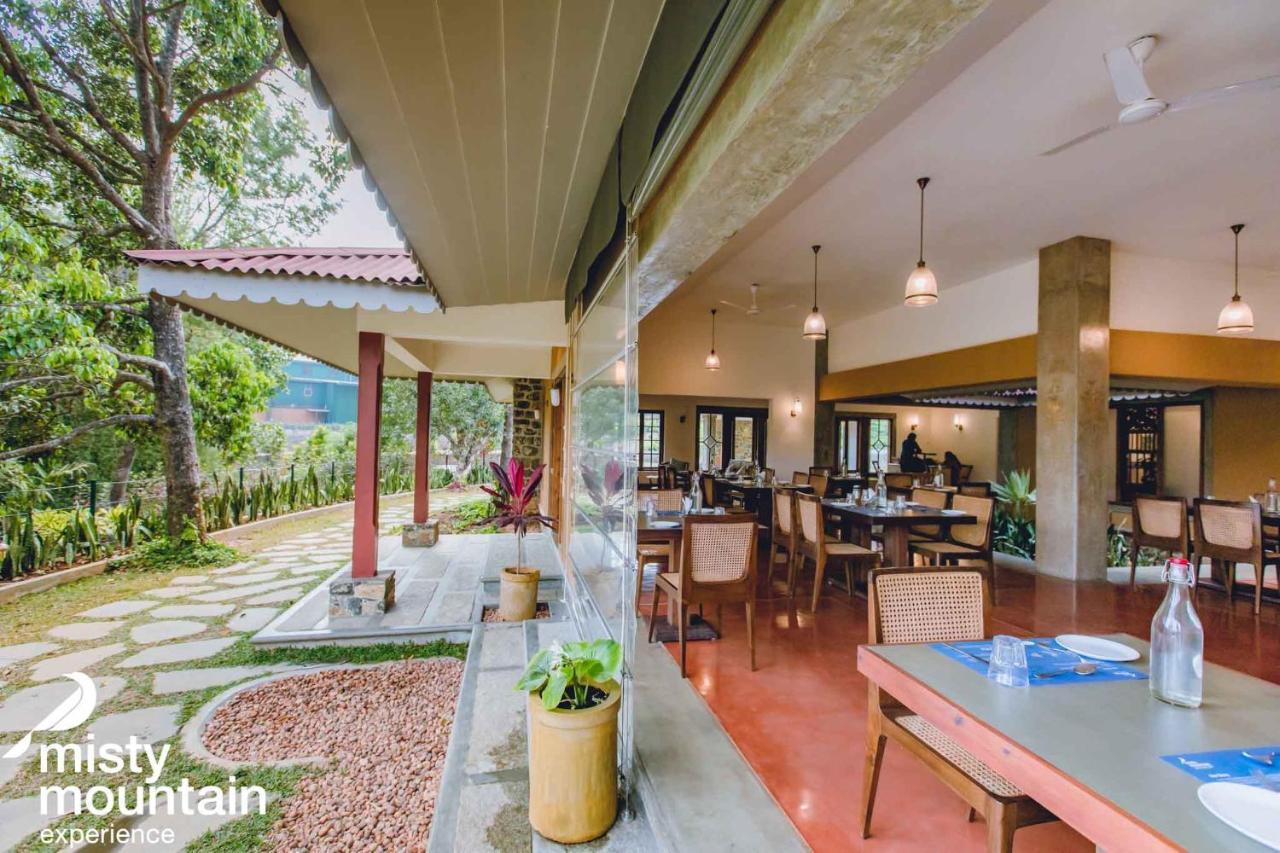 Misty Mountain Experience Hotel Pirmed Exterior photo