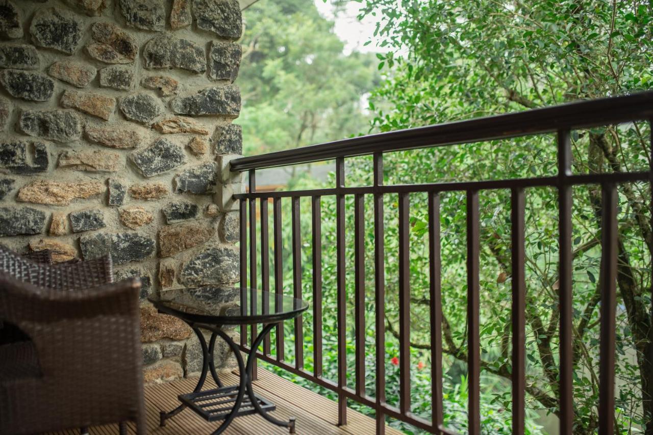 Misty Mountain Experience Hotel Pirmed Exterior photo