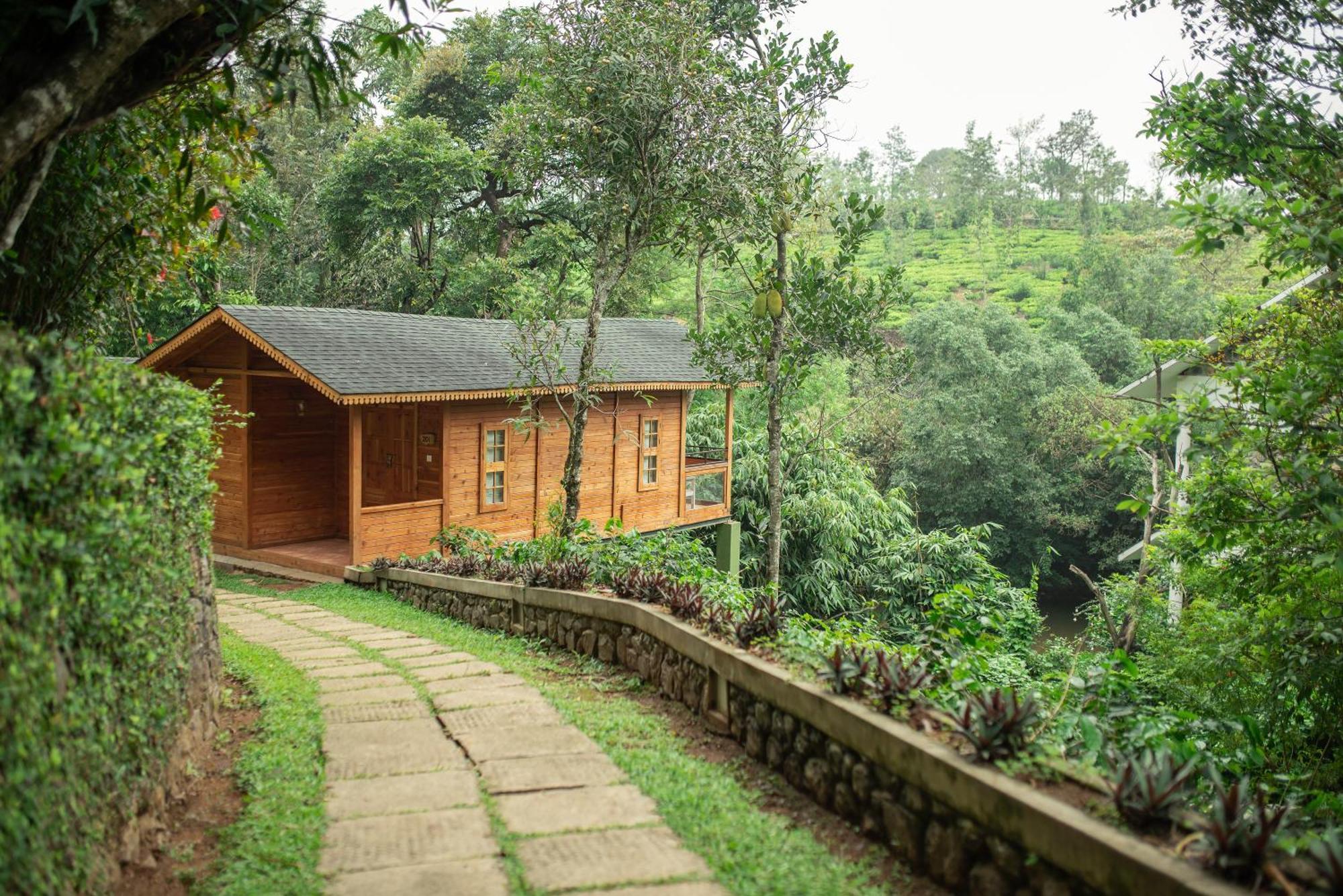 Misty Mountain Experience Hotel Pirmed Exterior photo