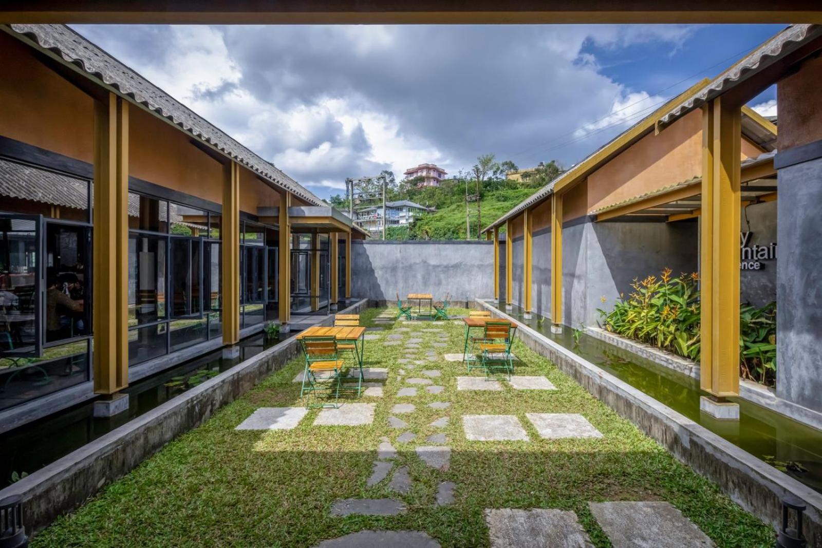 Misty Mountain Experience Hotel Pirmed Exterior photo